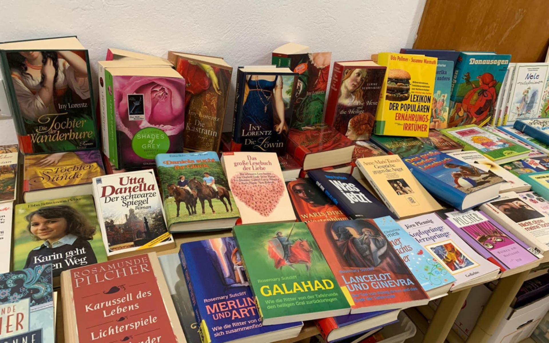 Bücherflohmarkt